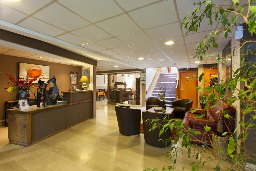 Cit'Hotel Du Circuit مانيي كور للسباقات المظهر الخارجي الصورة